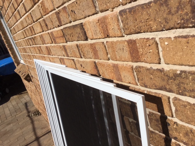 CANBERRA'S MOST INNOVATIVE, CUSTOM FLY SCREEN REPAIR & INSTALLATION SERVICES
